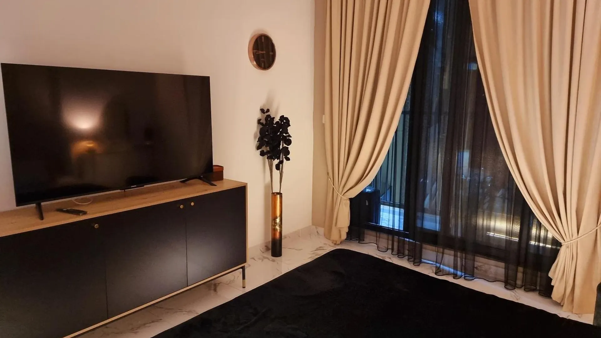 Fabulous Brand New 1Br Apartment Ras al-Khaimah 0*,